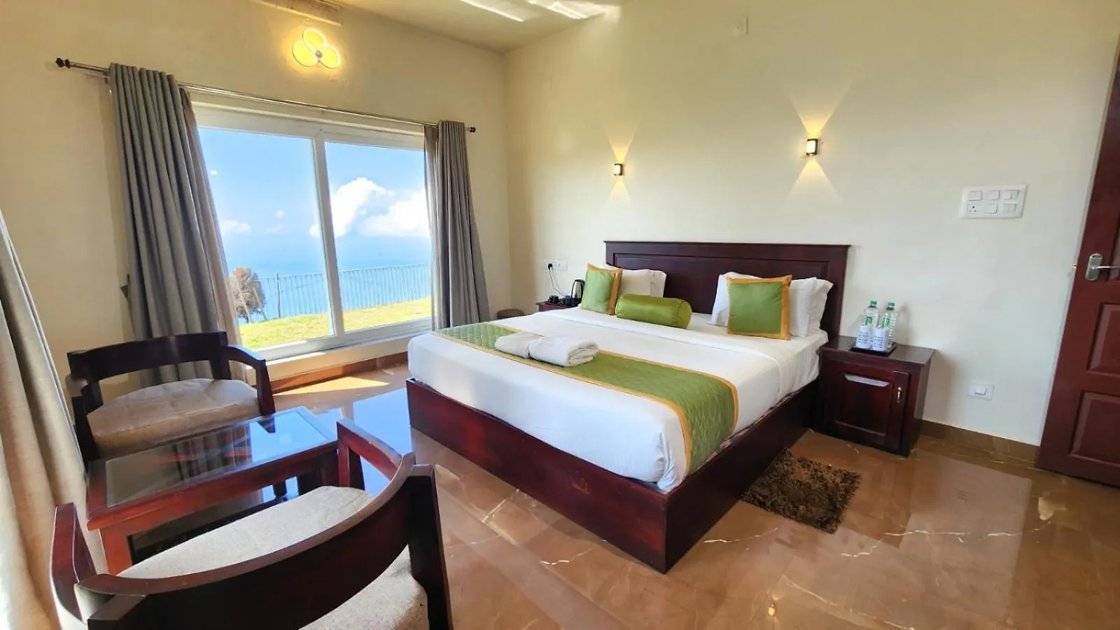 Orange Valley Hills Resort فاغامون